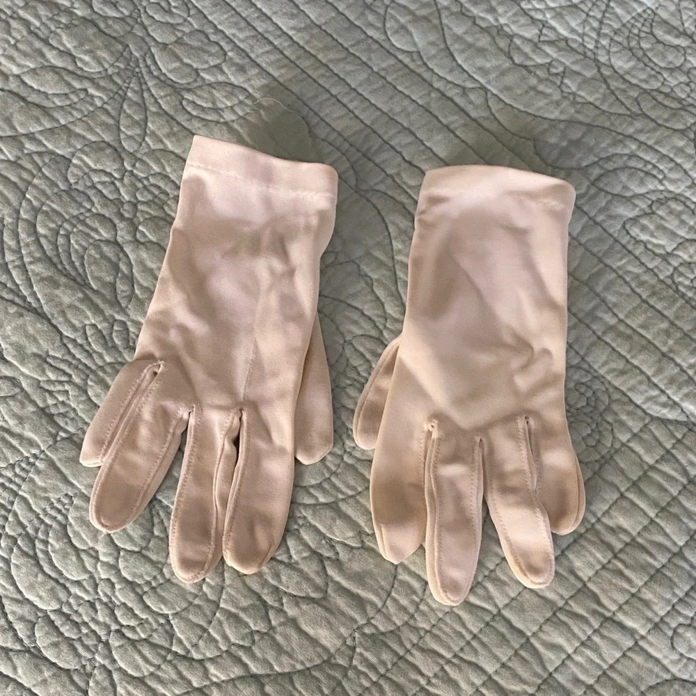 Vintage White Gloves
